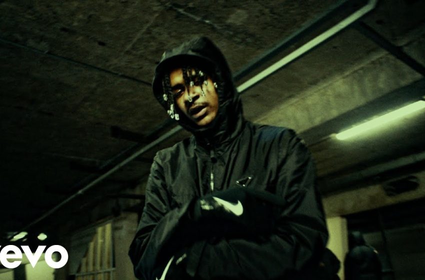 Bandokay – Live (Official Video)