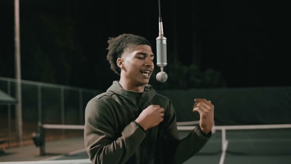 Superstar – Painting Pictures Live Mic Performance