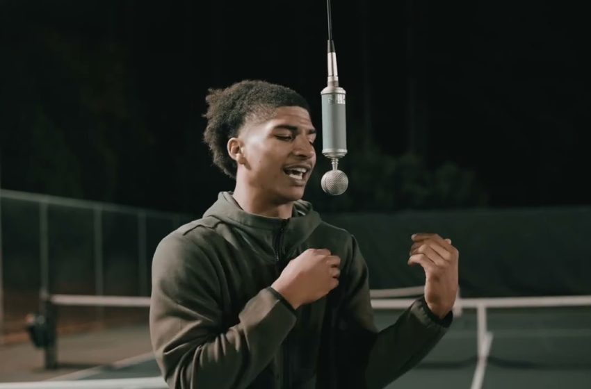 Superstar – Painting Pictures Live Mic Performance